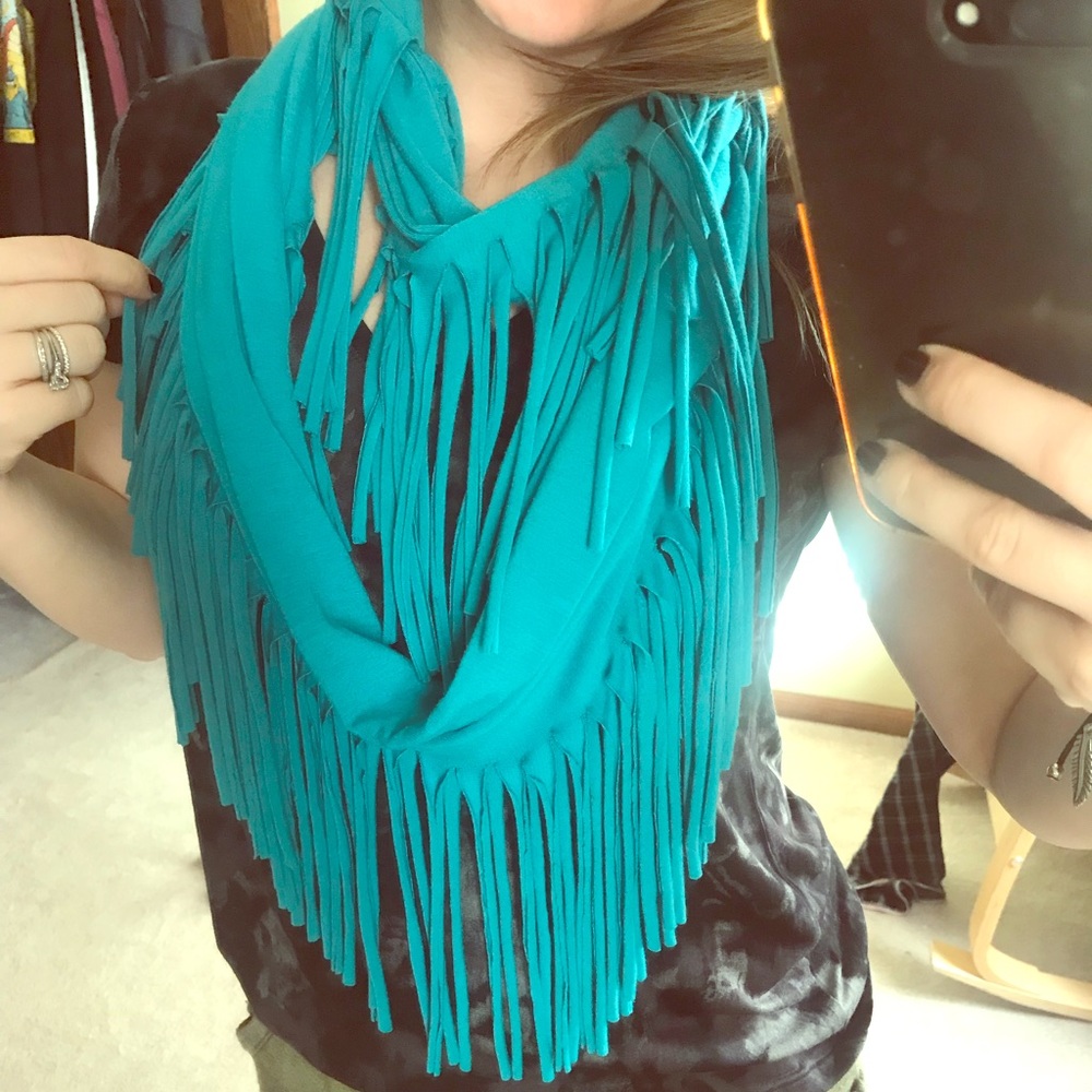 Teal Fringe Scarf - SOFT + CUTE 💋